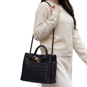 [BOTTEGA VENETA]보테가베네타 스몰 안디아모 숄더백 766014 VCPP1 1139