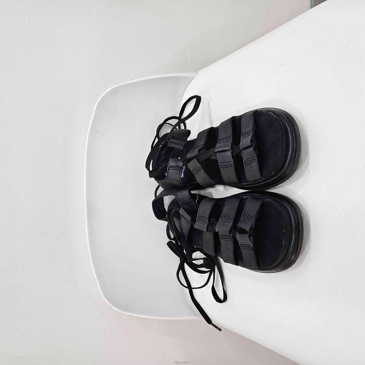 Dr. Martens ���͸�ƾ �۷������� ���� 250���͸�ƾ �۷������� ���� 250