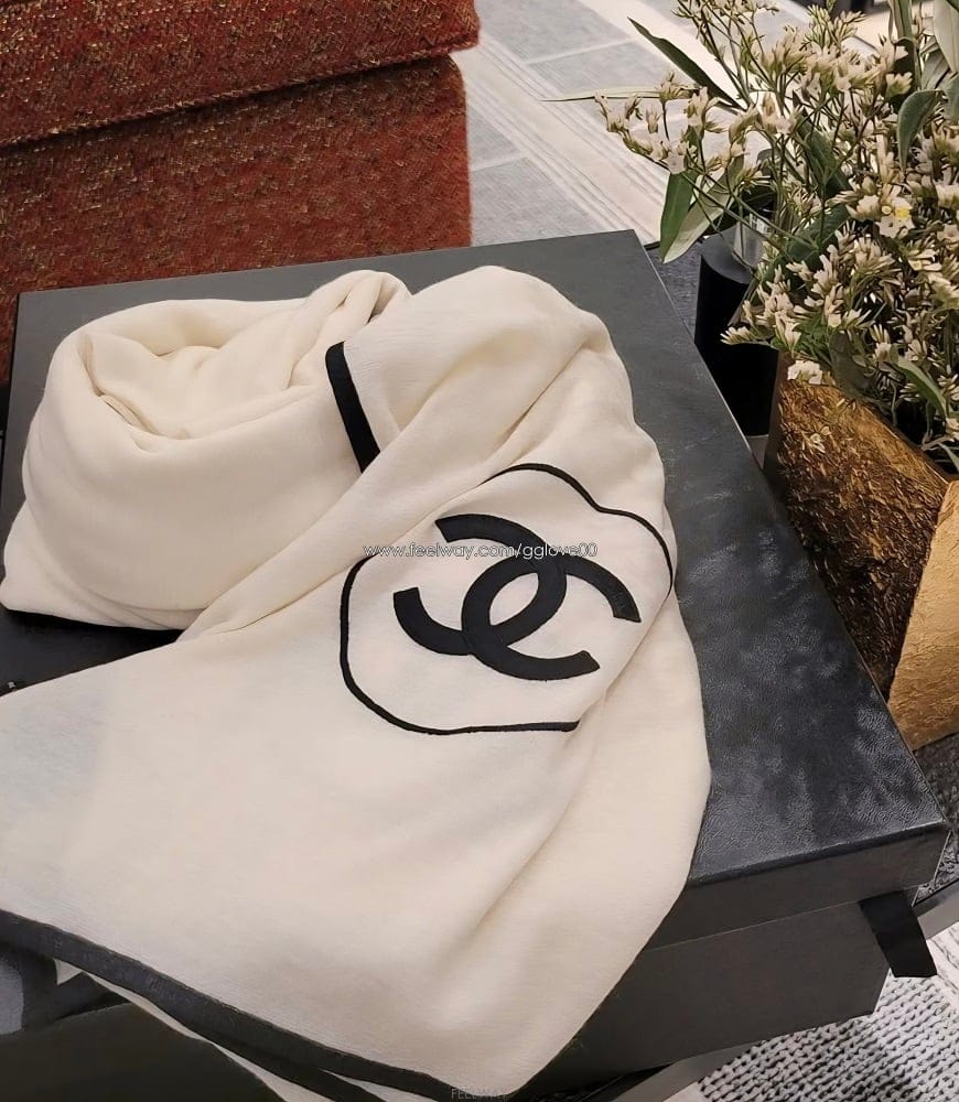 CHANEL [�ٷι�� ������] ���� CC�ΰ� ���� ĳ�ù̾� ��ī�� ȭ��Ʈ A52032[�ٷι�� ������] ���� CC�ΰ� ���� ĳ�ù̾� ��ī�� ȭ