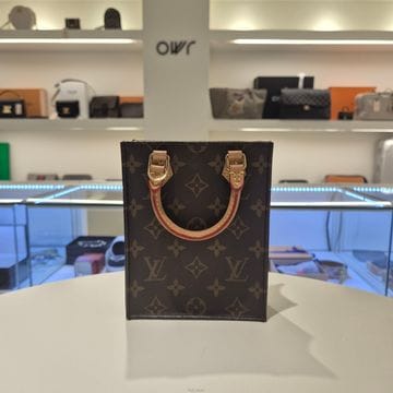 Louis Vuitton ���̺��� �ڶ� �� �ö� ���׷� ũ�ν��� ������̺��� �ڶ� �� �ö� ���׷� ũ�ν��� ����