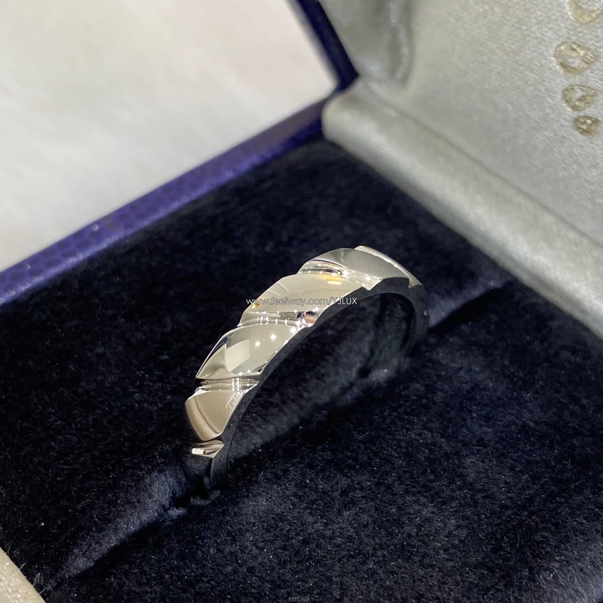 Chaumet [�̻��] ��� 56 �丣�縣 �� 4mm �÷�Ƽ�� ���� Y98914[�̻��] ��� 56 �丣�縣 �� 4mm �÷�Ƽ�� ���� Y98914