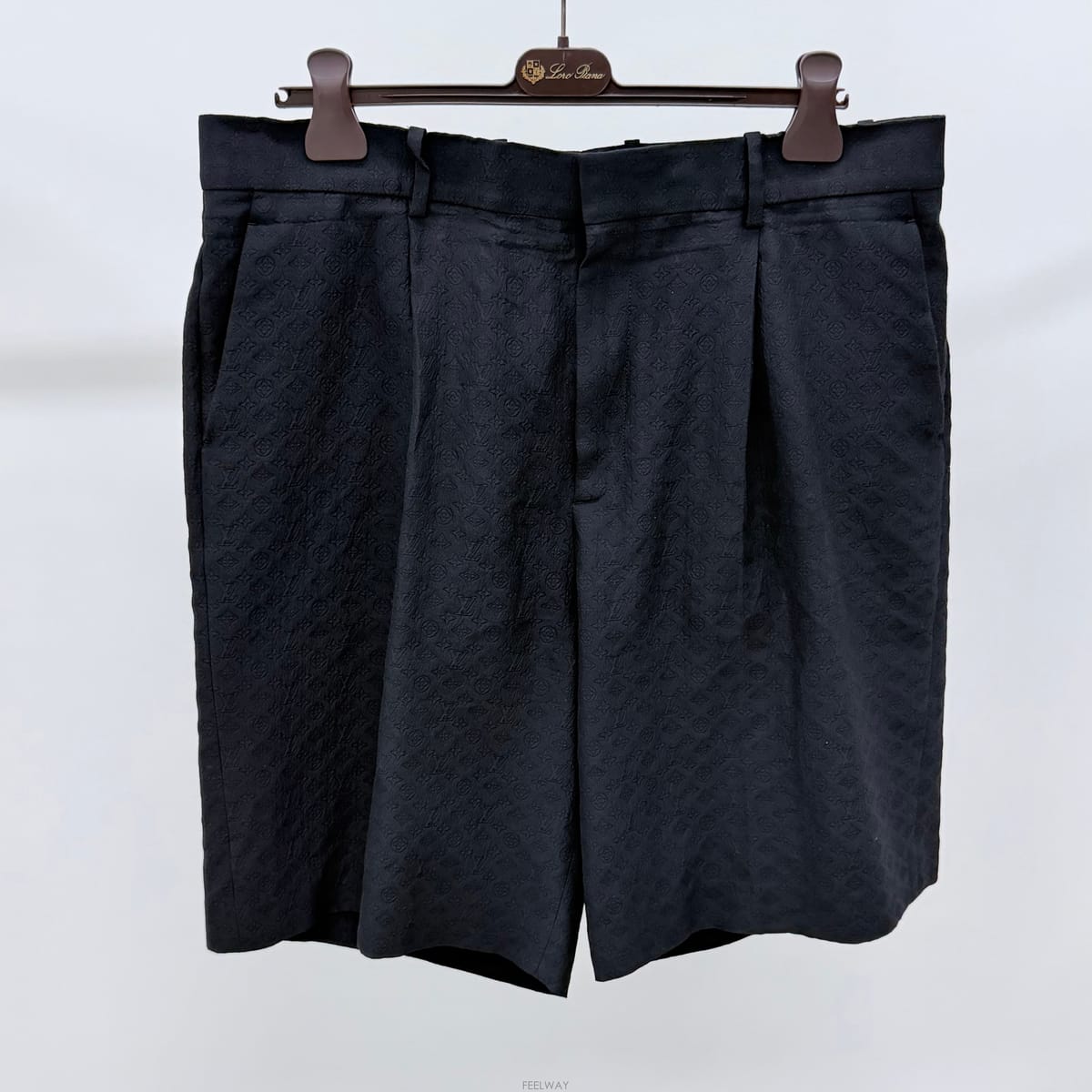 Louis Vuitton [S+��/52] 25SS ���̺��� ���׷� ��ũ ��ư �ݹ��� ����[S+��/52] 25SS ���̺��� ���׷� ��ũ ��ư �ݹ��� ����