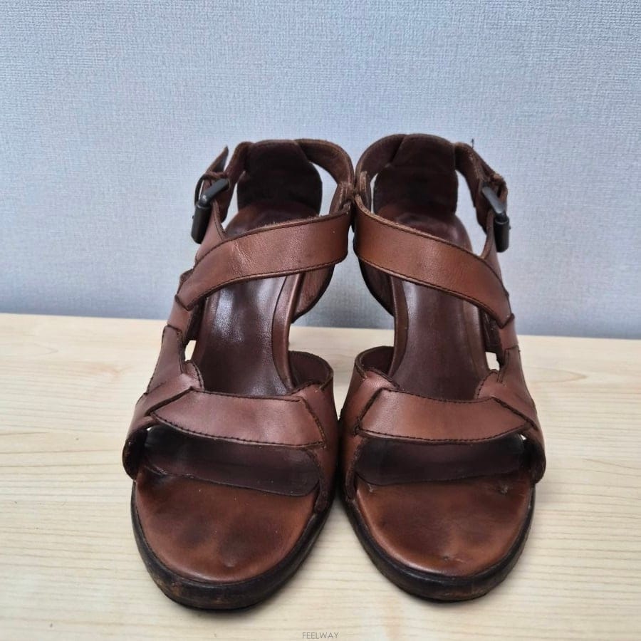 Bottega Veneta ���װ�����Ÿ 35 220 �� ���� ����-737���װ�����Ÿ 35 220 �� ���� ����-737