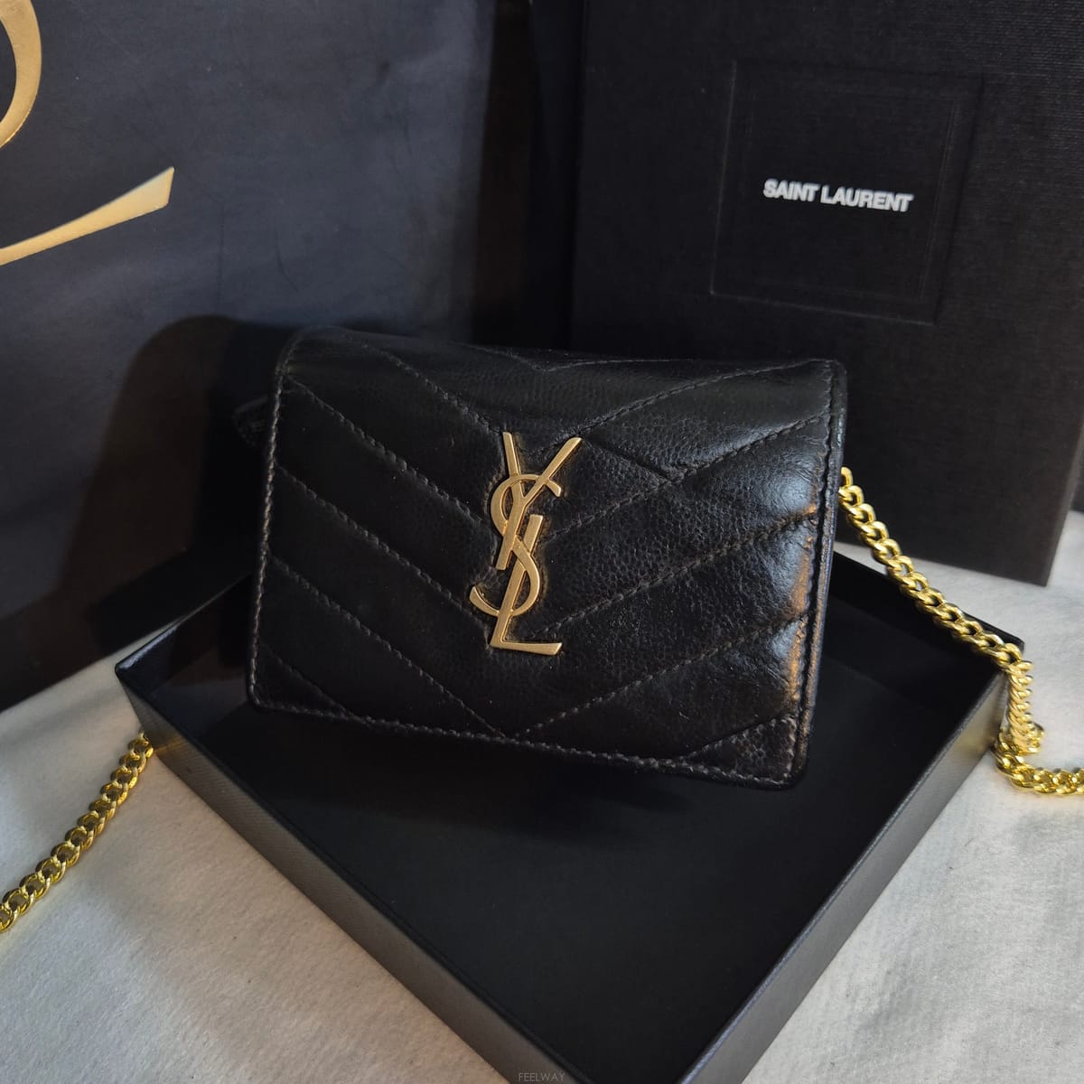 Saint Laurent �� �ζ� ���� ������ ������ �ζ� ���� ������ ����