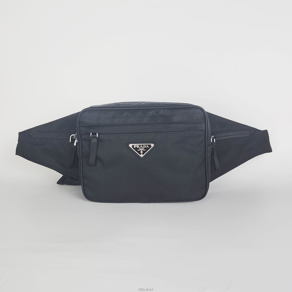 PRADA 블랙 포코노 벨트백