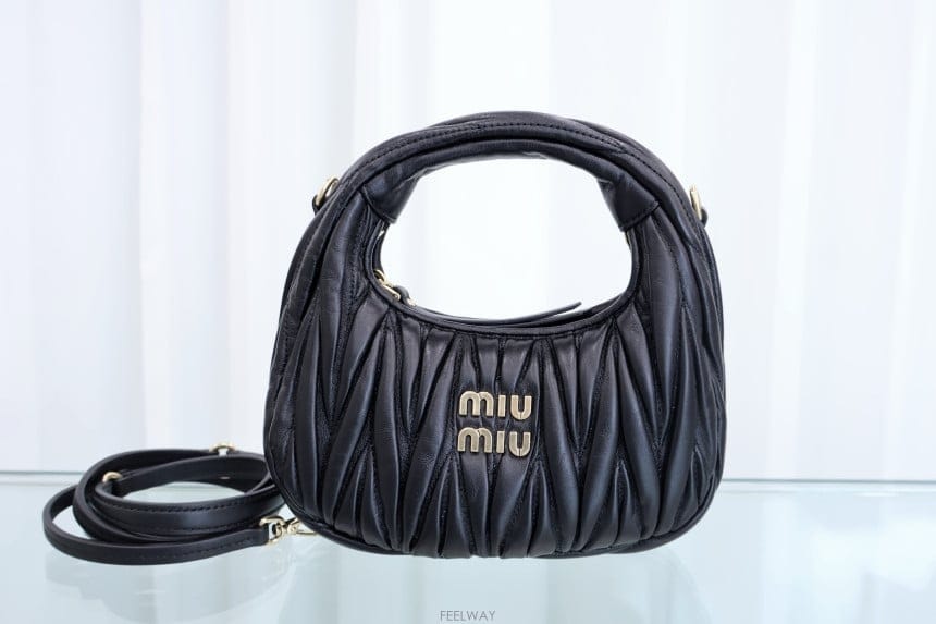 Miu Miu �̿�̿� �̻�� ����ǰ �ϴ� ���׶�� ���� ���� ȣ�� ����� ���� 5BP078�̿�̿� �̻�� ����ǰ �ϴ� ���׶�� ���� ���� ȣ�� ��
