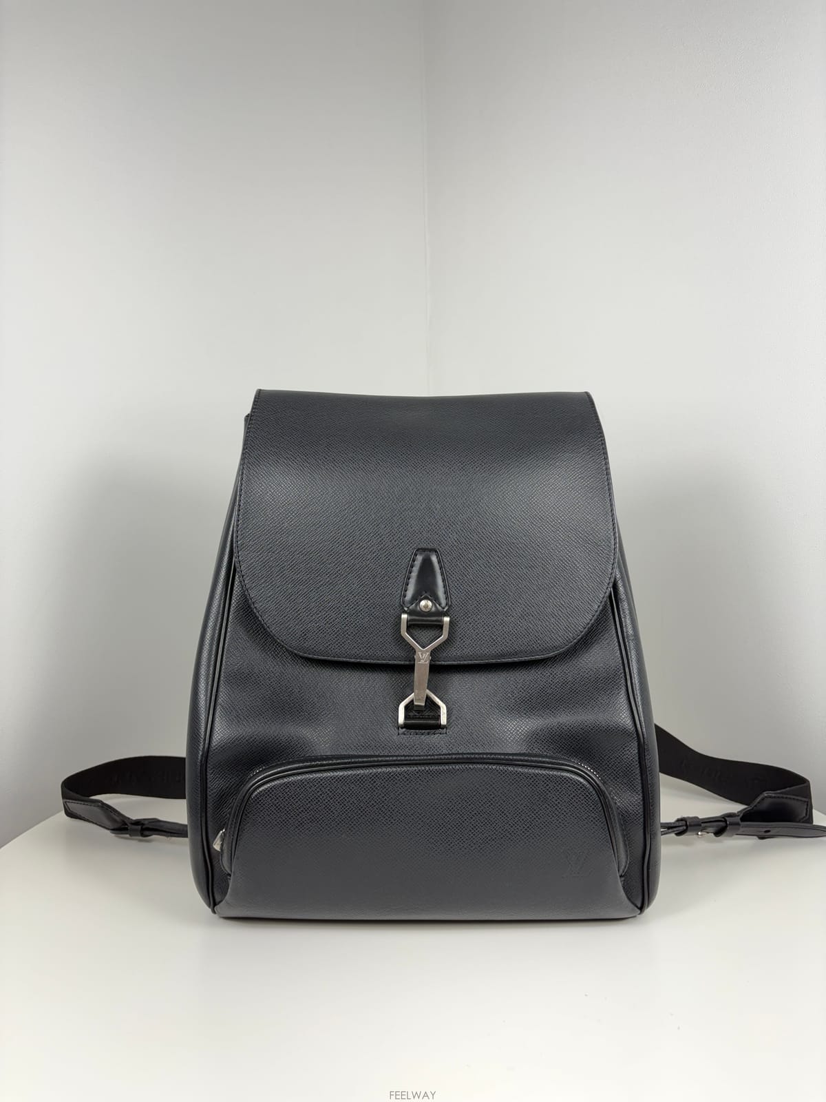 Louis Vuitton ���̺��� M30172 Ÿ�̰� ī�þ� ���ѷ��̺��� M30172 Ÿ�̰� ī�þ� ����