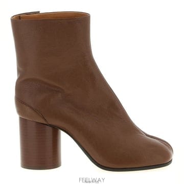 26 FW 메종 마르지엘라 타비 앵클 부츠 브라운 T2621 S58WU0260P3753
