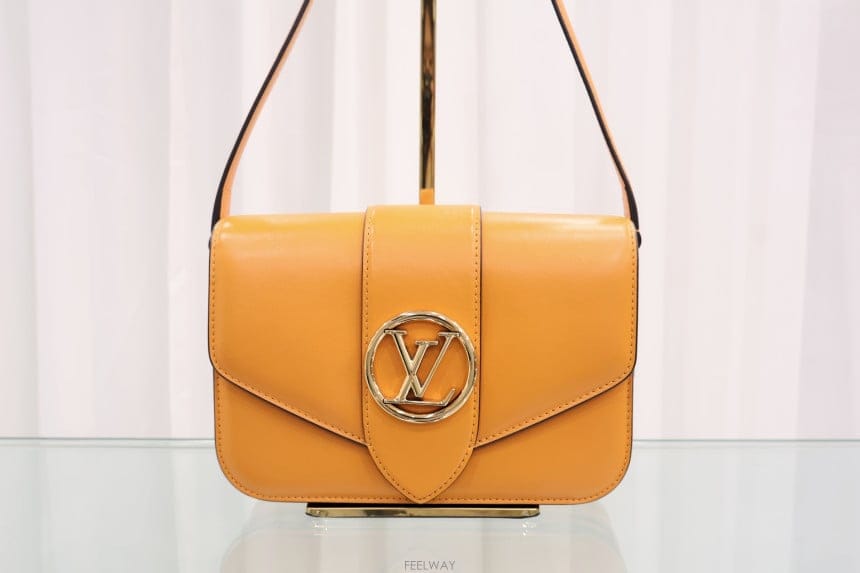 Louis Vuitton ���̺��� LV ������ ��� ũ�ν��� M55946 ��ȭ�����ŷ��̺��� LV ������ ��� ũ�ν��� M55946 ��ȭ������