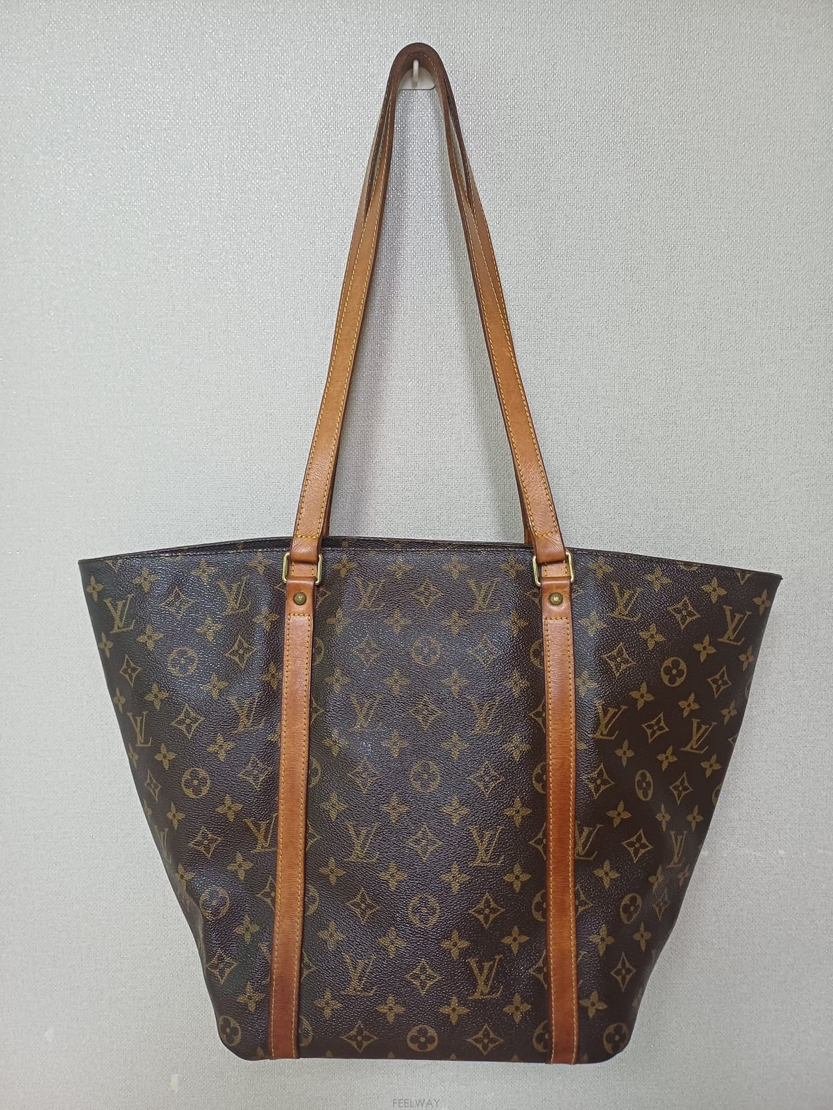 Louis Vuitton ���̺���)���׷� ������ ������̺���)���׷� ������ ���