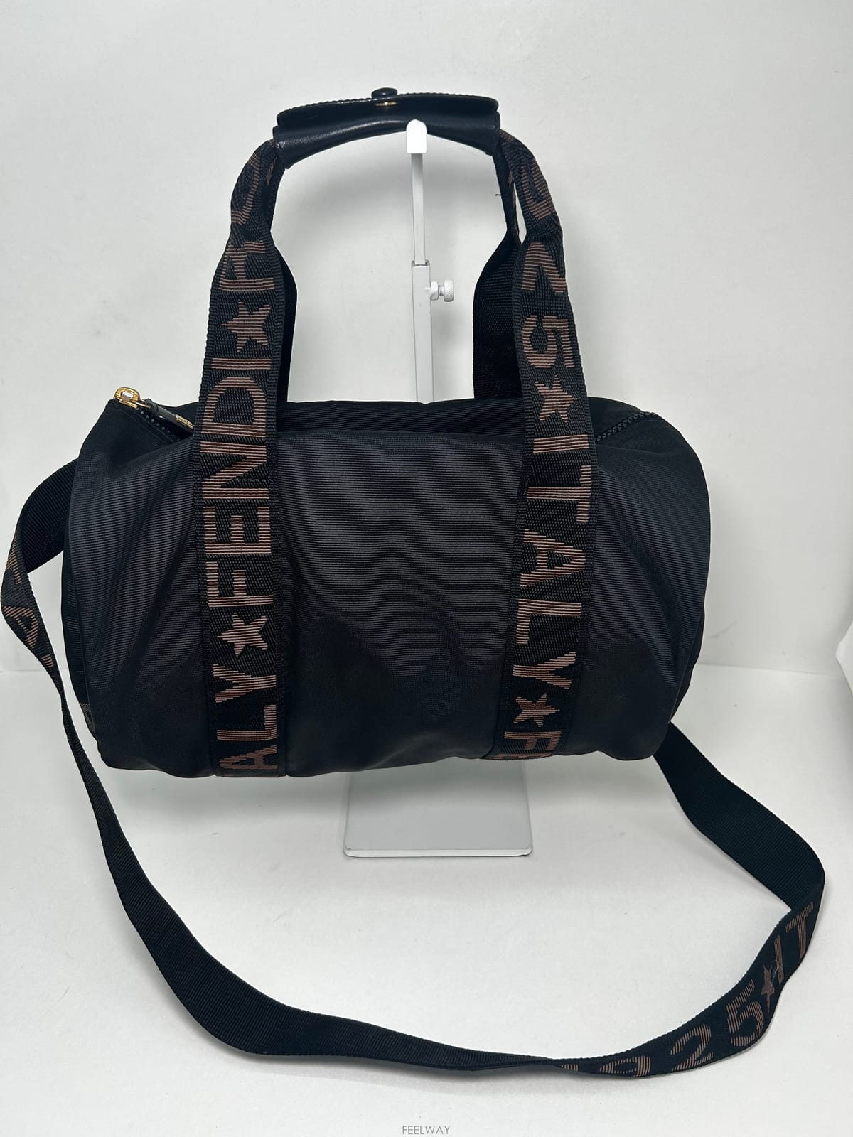 FENDI ��� �θ�(Fendi Roma) 1925 �ΰ� ���Ϸ� ������ ����� 6VFEB26907��� �θ�(Fendi Roma) 1925 �ΰ� ���Ϸ� ������ ����� 6