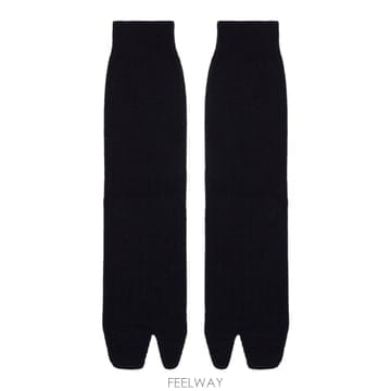 메종 마르지엘라 블랙 타비 양말
