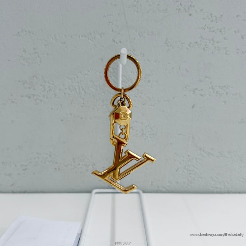 Louis Vuitton ���̺��� LV �ļ� Ű Ȧ�� M65216���̺��� LV �ļ� Ű Ȧ�� M65216