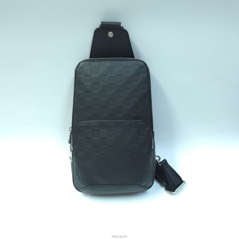 LOUIS VUITTON 루이비통 다미에 에비뉴 인피니 레더 슬링백 B190