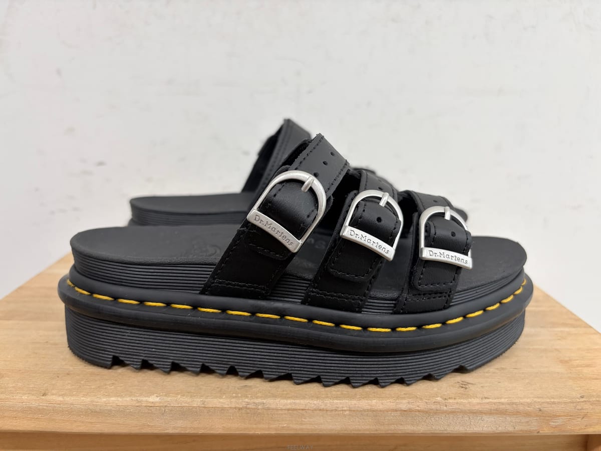 Dr. Martens ���͸�ƾ ���� ���� 225���͸�ƾ ���� ���� 225