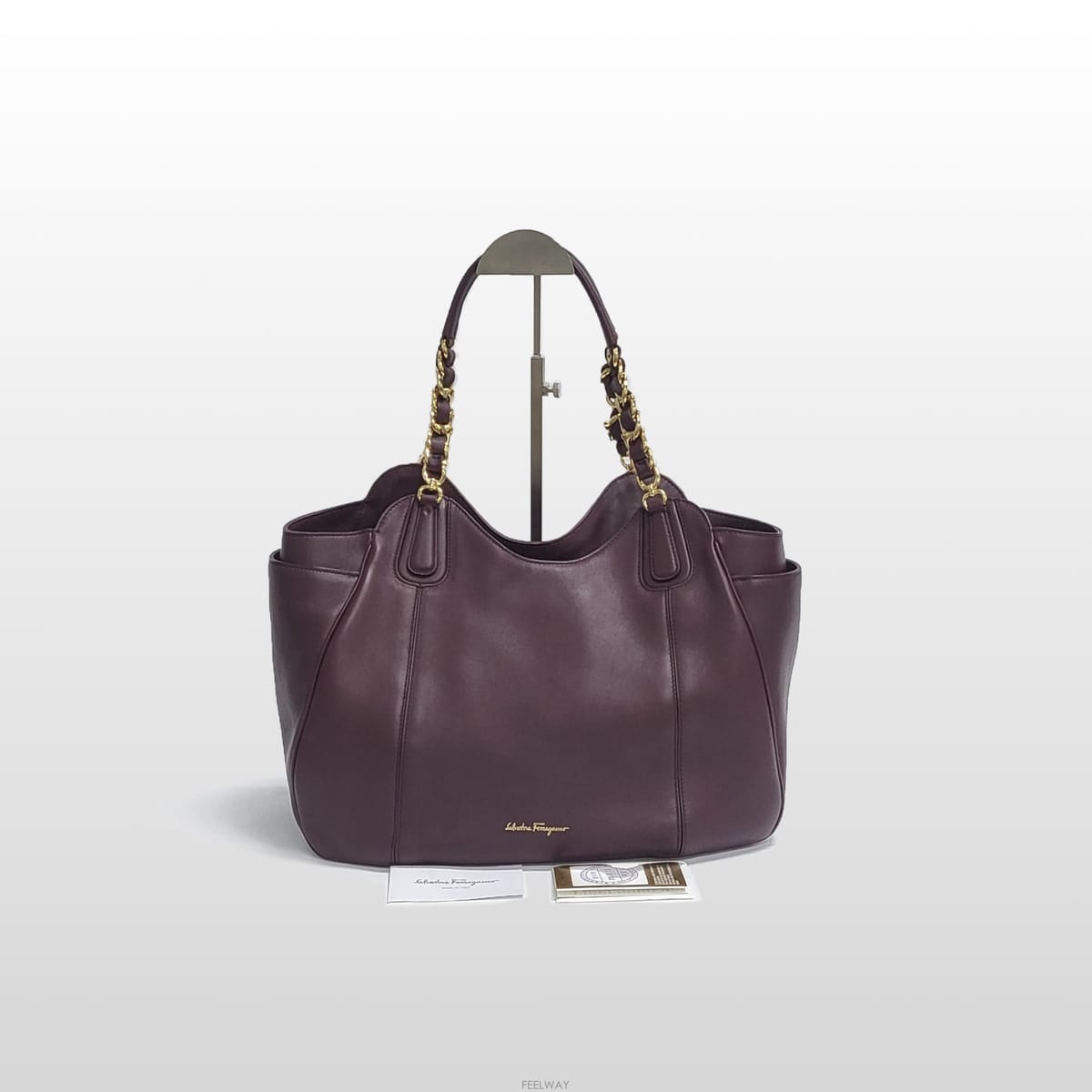 Ferragamo ��󰡸� AB-21 F076 ��ġ�� �Ḱ�� ��Ʈ��� �������󰡸� AB-21 F076 ��ġ�� �Ḱ�� ��Ʈ��� �����