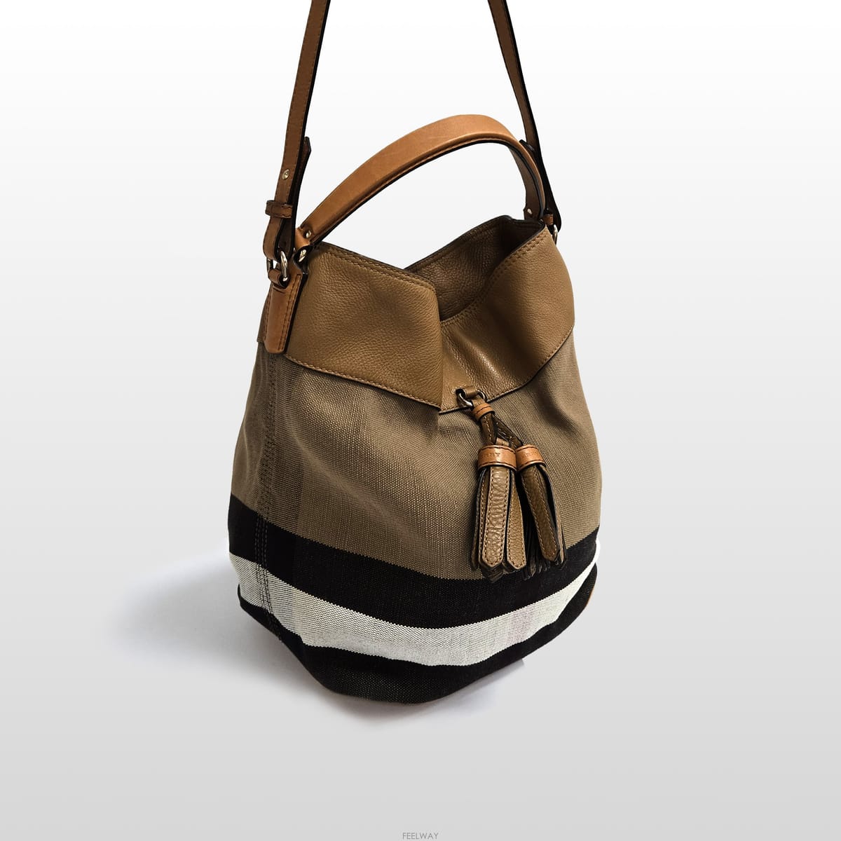 Burberry ������ ���� 3982937 �ֽ��� �̵�� ĵ���� üũ ȣ��������� ���� 3982937 �ֽ��� �̵�� ĵ���� üũ ȣ����