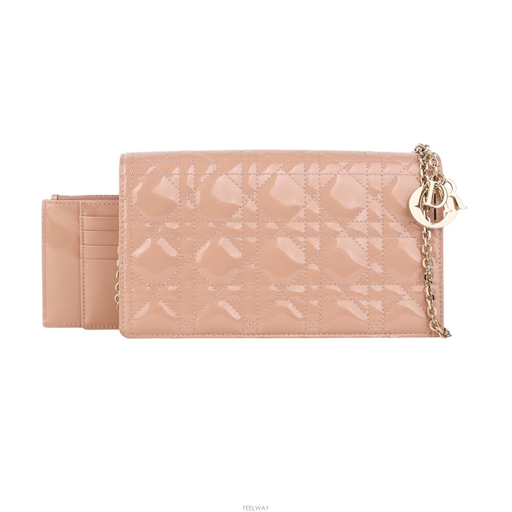 DIOR ��� S0204OVRB ���̴�Ʈ ��� ���̵� ��� ü�� �Ŀ�ġ�� 37409K��� S0204OVRB ���̴�Ʈ ��� ���̵� ��� ü�� �Ŀ�ġ