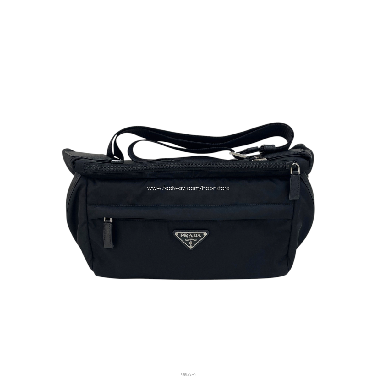 PRADA 리나일론 바이커백 미듐