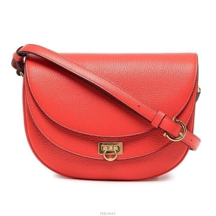 Ferragamo [����]��󰡸� ��ġ�� Ʈ���� �÷� ũ�ν��� 21-I333 0749873[����]��󰡸� ��ġ�� Ʈ���� �÷� ũ�ν��� 21-I333 074