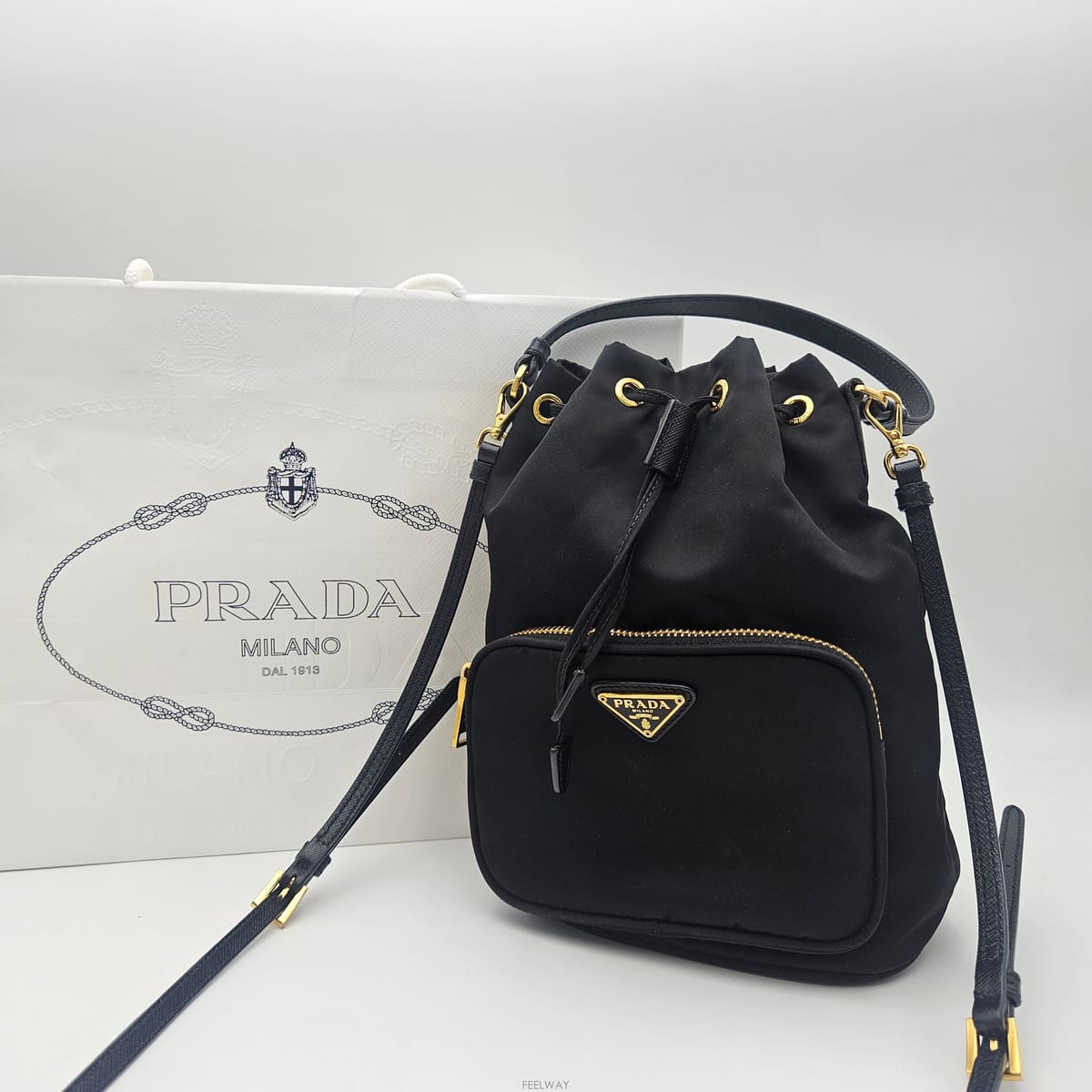 PRADA ����� �����Ϸ� ���ڳ� ��Ŷ�� ũ�ν�������� �����Ϸ� ���ڳ� ��Ŷ�� ũ�ν���