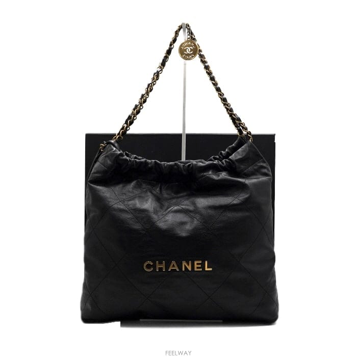 CHANEL 22백 미듐 블랙