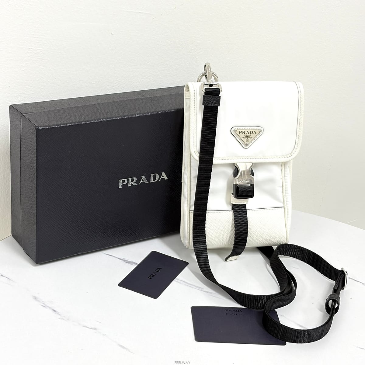 PRADA ����� �ﰢ�ΰ� ���Ϸ� �� ���̽� ũ�ν��� (2ZH109)����� �ﰢ�ΰ� ���Ϸ� �� ���̽� ũ�ν��� (2ZH109)