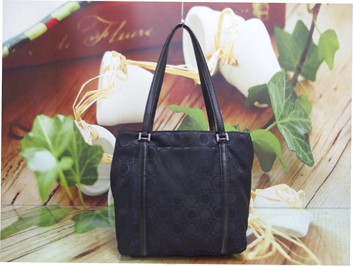 Ferragamo �������� ��󰡸� ��ġ�� �ΰ� ����� ��ǰ �߰����� ��ǰ 60207�������� ��󰡸� ��ġ�� �ΰ� ����� ��ǰ �߰����� ��
