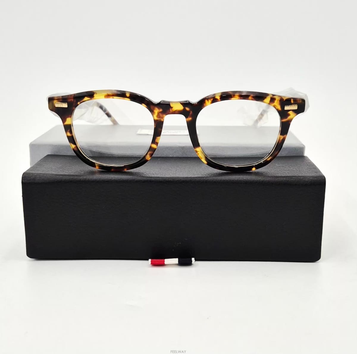 Thom Browne ����� TB 403 B TKT 46 �Ϲٳ� �Ȱ�������� TB 403 B TKT 46 �Ϲٳ� �Ȱ���