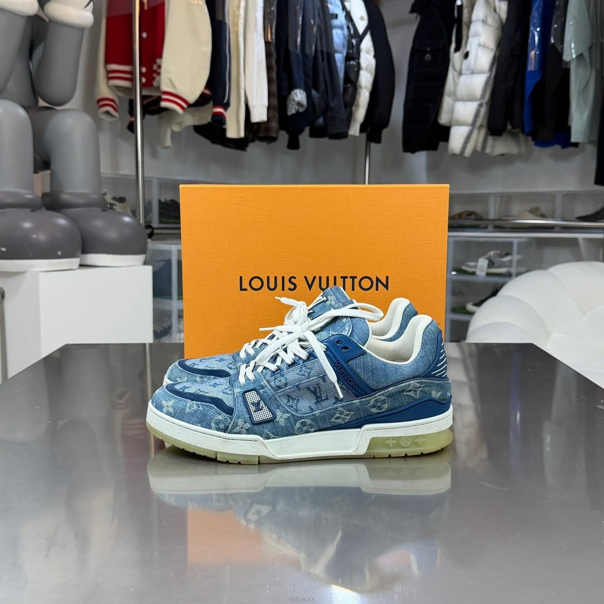 Louis Vuitton ���̺��� LV Ʈ���̳� ���� ���׷� ����Ŀ����̺��� LV Ʈ���̳� ���� ���׷� ����Ŀ��
