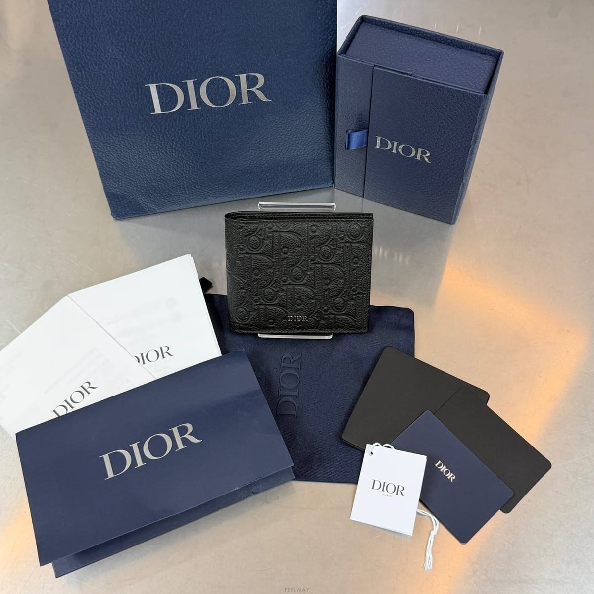 DIOR ��� �׷���Ƽ ������ũ ��ī�� ��������� �׷���Ƽ ������ũ ��ī�� ������