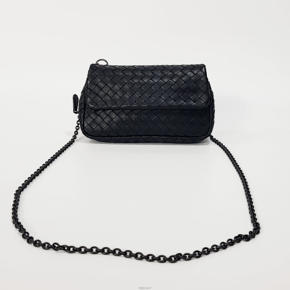 Bottega Veneta ���װ�����Ÿ �̴� ü�� ũ�ν��� 310774���װ�����Ÿ �̴� ü�� ũ�ν��� 310774