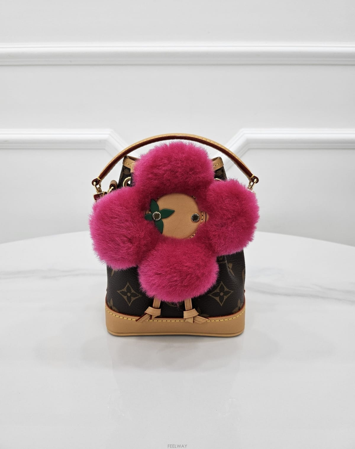 Louis Vuitton [�̴ٽ�] ���̺��� �뿡 ���� ��� ������ ��Ű�� M15329[�̴ٽ�] ���̺��� �뿡 ���� ��� ������ ��Ű�� M1532