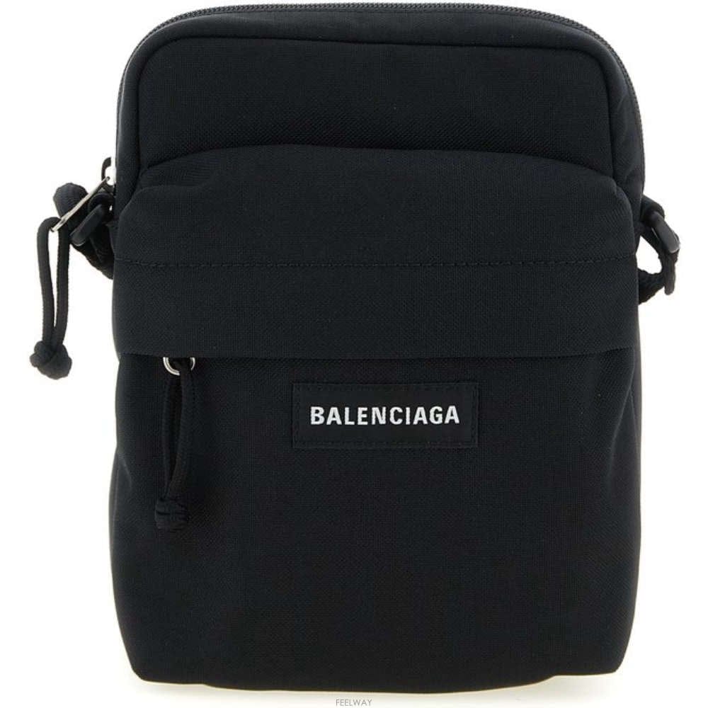 Balenciaga (����) 26SS �߷��þư� �ͽ��÷η� ���� ũ�ν��� 845593 2AB9Q 1000(����) 26SS �߷��þư� �ͽ��÷η� ���� ũ�ν��� 845593