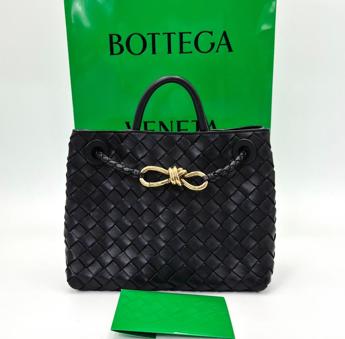 Bottega Veneta ���װ� ����Ÿ �ε�Ƹ� ���� �� �������װ� ����Ÿ �ε�Ƹ� ���� �� ����