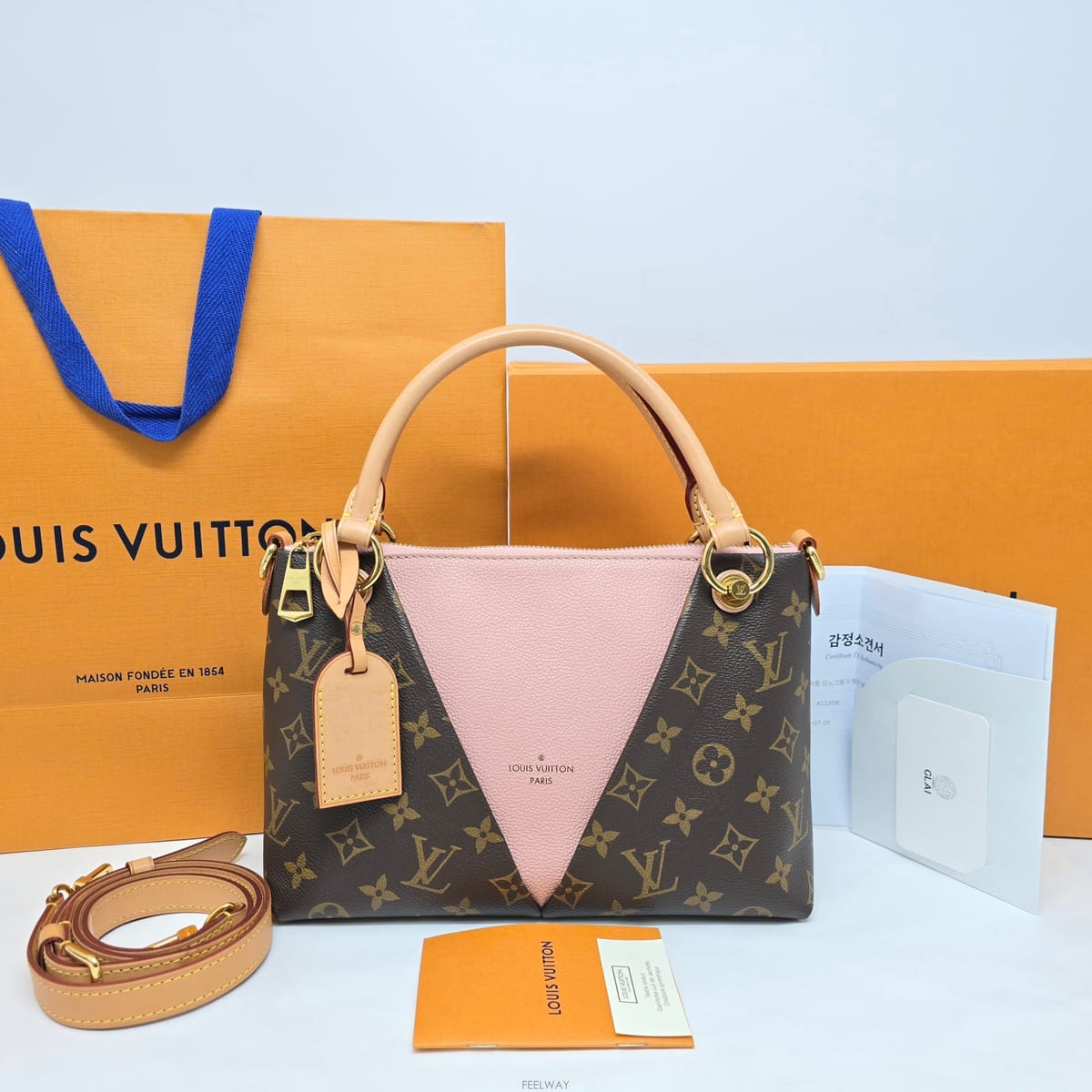 Louis Vuitton ���̺��� V��Ʈ BB ������ �� M43967���̺��� V��Ʈ BB ������ �� M43967