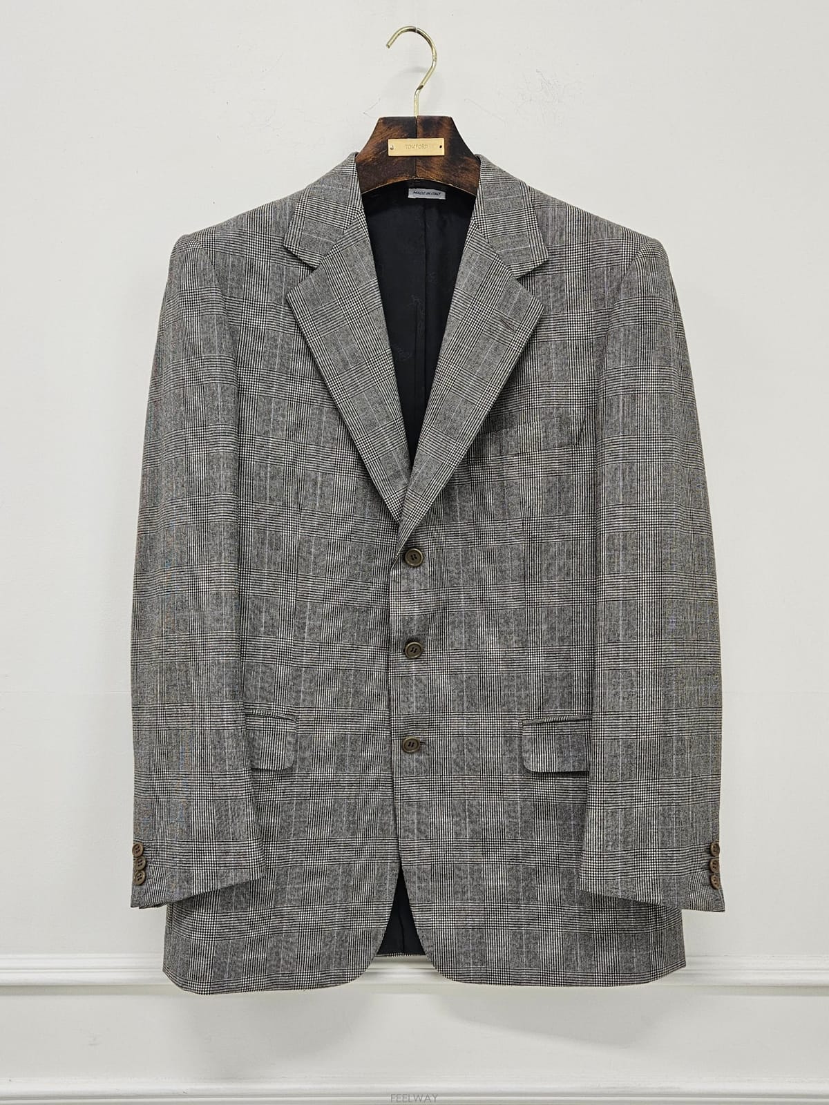 Brioni �긮���� Ʈ���̾Ƴ� �۷�üũ ���������긮���� Ʈ���̾Ƴ� �۷�üũ ��������