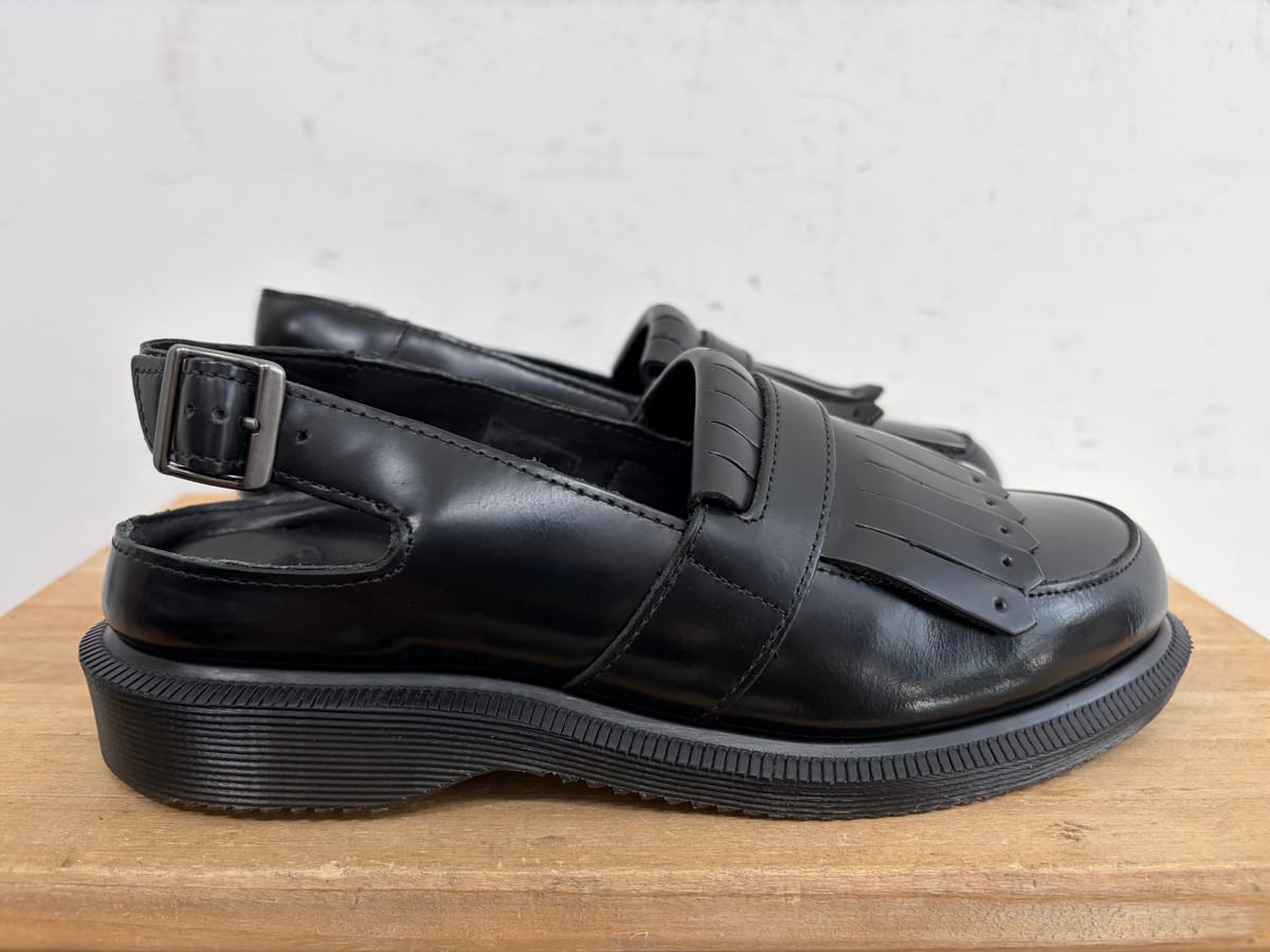 Dr. Martens ���͸�ƾ �߷�Ÿ�� ������ 225���͸�ƾ �߷�Ÿ�� ������ 225