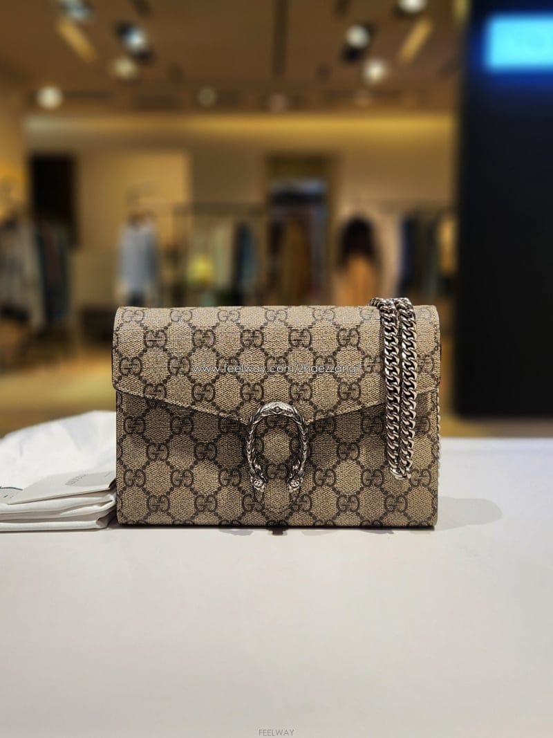 GUCCI ���� ����ϼҽ� GG ������ �̴� ü�� ũ�ν��� 401231���� ����ϼҽ� GG ������ �̴� ü�� ũ�ν��� 401231