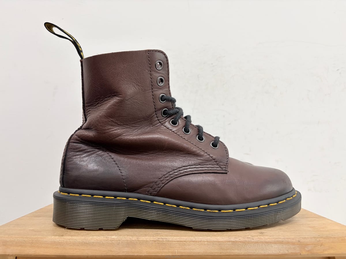 Dr. Martens ���͸�ƾ ���� ���� 260���͸�ƾ ���� ���� 260