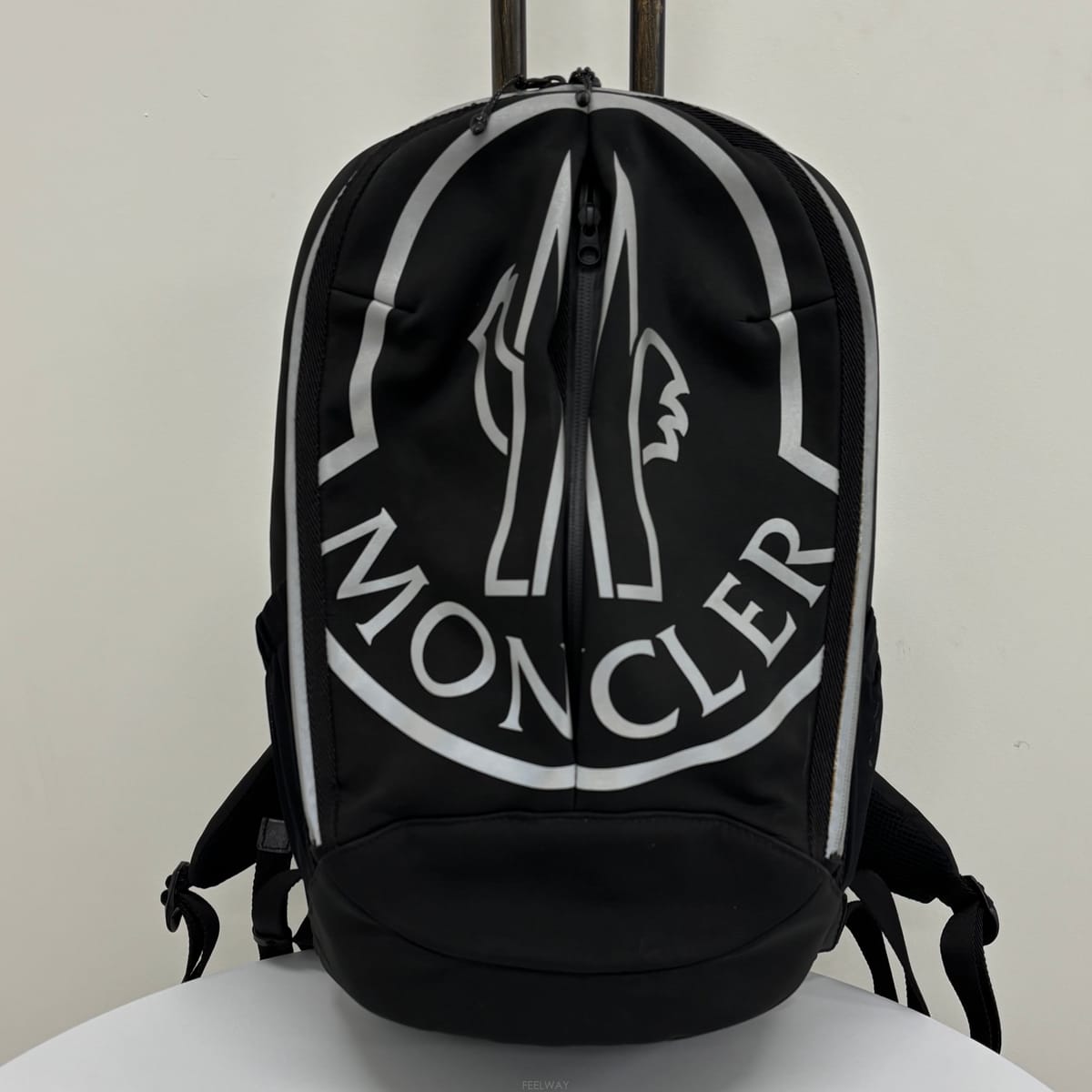 Moncler [OS]��Ŭ���� ��ΰ� ����[OS]��Ŭ���� ��ΰ� ����
