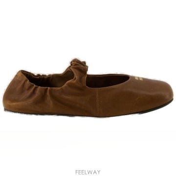 26 FW 미우미우 로고 디테일 발레 플랫 F0316 5F340EFD005EFX