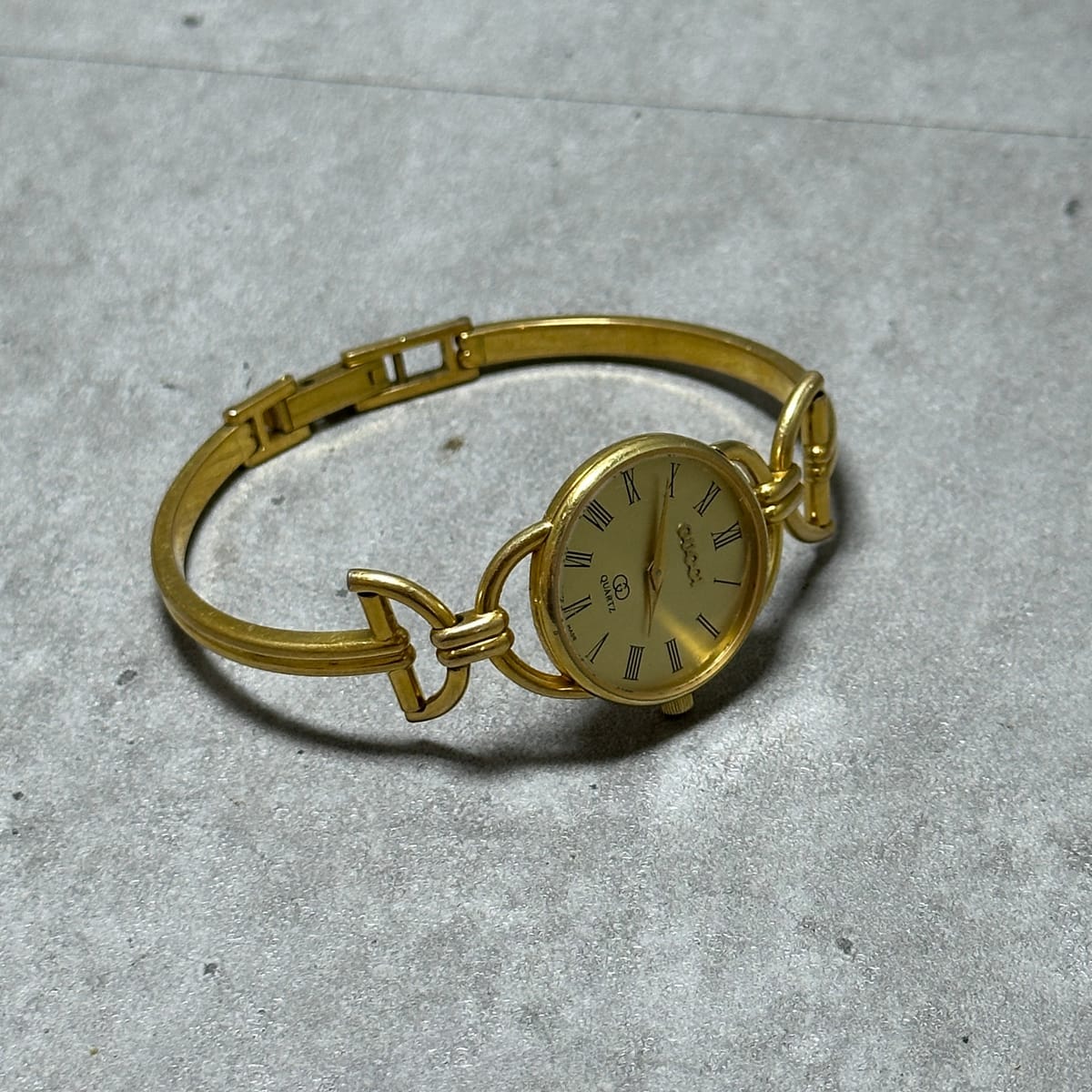 GUCCI ���� Ȧ���� ���� �ð豸�� Ȧ���� ���� �ð�