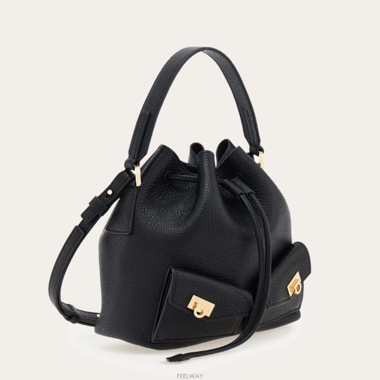 Ferragamo ��󰡸� (�������) ��� ��Ƽ���� ��Ŷ�� ���� ���� ��Ʈ�� �������󰡸� (�������) ��� ��Ƽ���� ��Ŷ�� ���� ���� ��