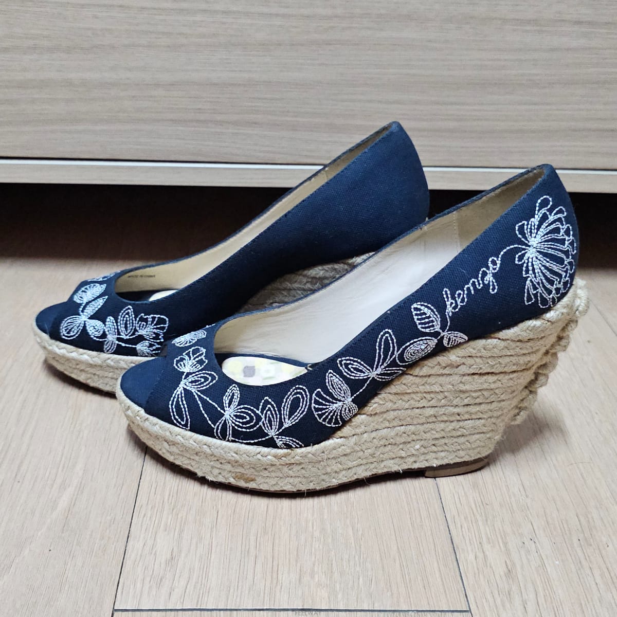Kenzo ���� ������ �����ĵ�� ������ ���������� 235���� ������ �����ĵ�� ������ ���������� 235