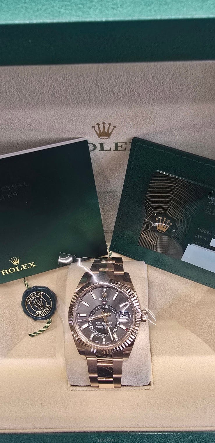 Rolex [����Ÿ��] "���ϼ���" �ѷ��� ��ī�̵����� ������ ������ 42mm[����Ÿ��] "���ϼ���" �ѷ��� ��ī�̵����� ������ ��