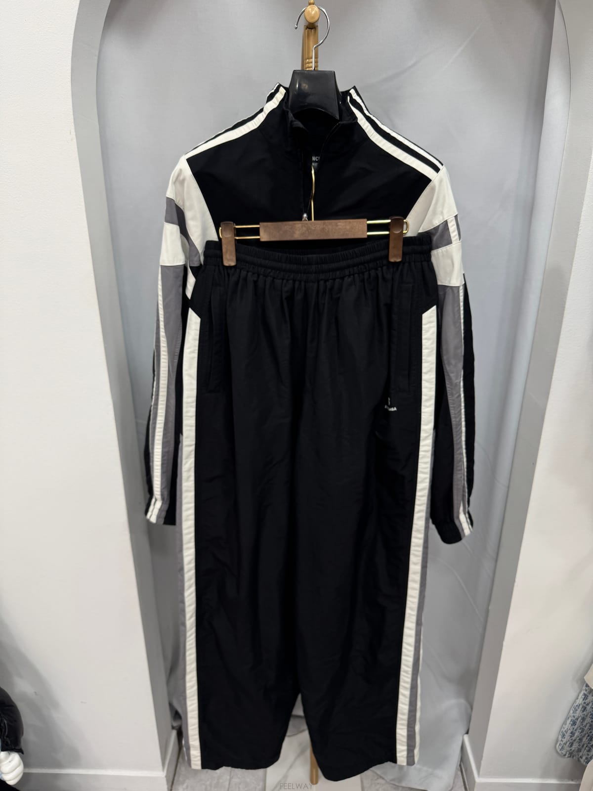 Balenciaga �߷��þư� ����Ƽ B Ʈ�� ���� ���� ��Ʈ�߷��þư� ����Ƽ B Ʈ�� ���� ���� ��Ʈ