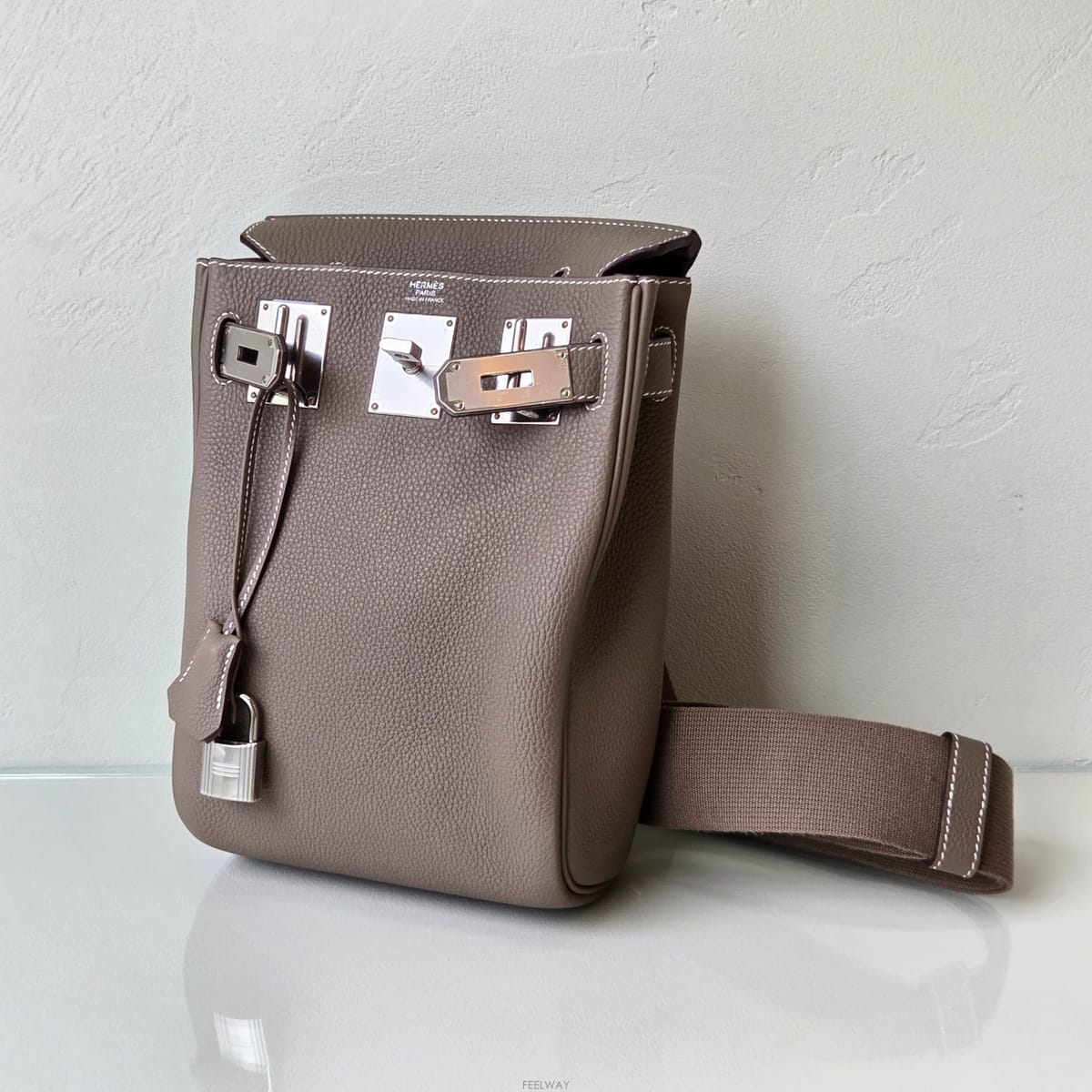 HERMES �����޽� �پƵ� PM ������ ���� 3702�����޽� �پƵ� PM ������ ���� 3702