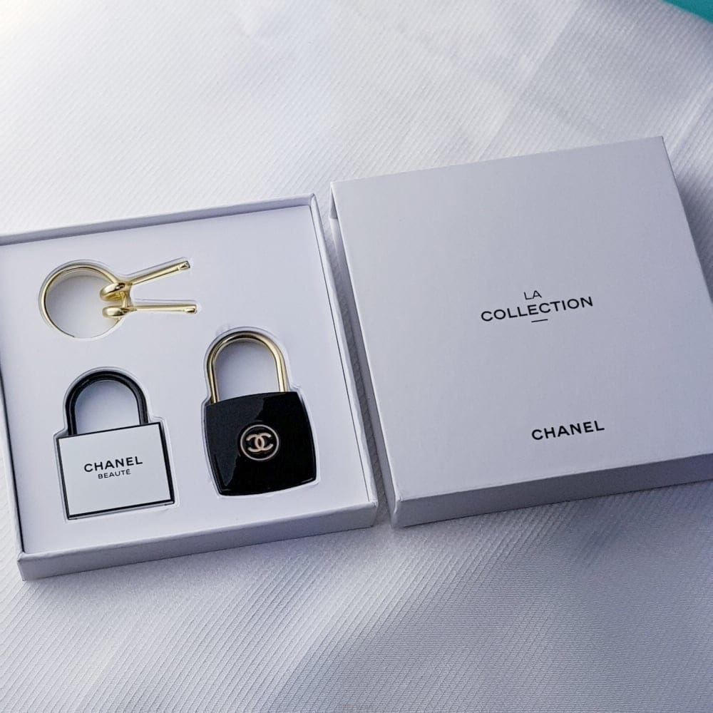 CHANEL ���� �е�� �ڹ��� ī���� ���Ʈ���� �е�� �ڹ��� ī���� ���Ʈ