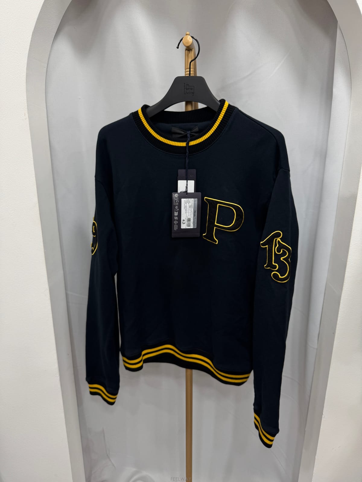 PRADA ����� ��ư �ø��� ������ XL����� ��ư �ø��� ������ XL